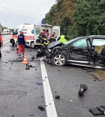 Авто розірвало: у ДТП неподалік Рівного постраждала ціла родина (ФОТО)
