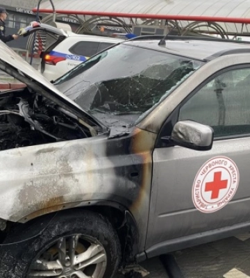 Невідомі підпалили авто “Червоний Хрест Закарпаття”
