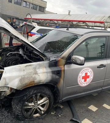 Невідомі підпалили авто “Червоний Хрест Закарпаття”