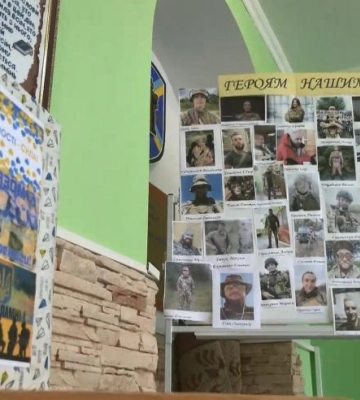 Смаколики задля перемоги: учні рівненського ліцею влаштували благодійний ярмарок (ВІДЕО)
