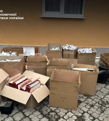 На Закарпатті припинили незаконне виробництво сигарет
