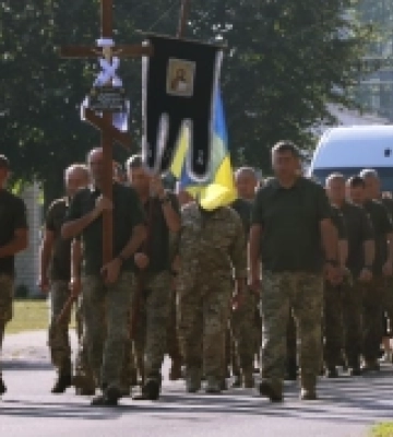 В останню путь на Рівненщині провели гранатометника, який загинув, обороняючи Авдіївку, сім місяців тому