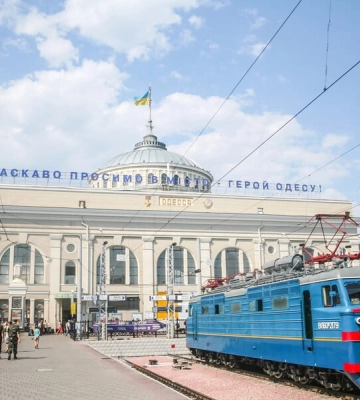 Поезд "Киев – Одесса" будет отправляться и прибывать под хит Monatik "А що?". Видео