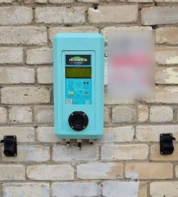 У Миколаєві вандали псують зарядні станції для електрокарів