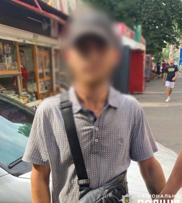 Судитимуть 27-річного киянина, який пограбував ремонтника у Подільському районі столиці