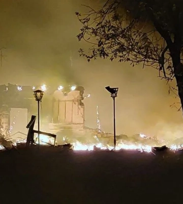 На Херсонщині КАБи знищили житлові будинки й пункт незламності