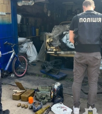 В Киеве перекрыт канал сбыта оружия и взрывчатки: изъято &quot;товара&quot; почти на 1,7 млн гривен