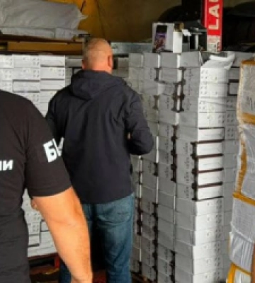 На Львівщині викрили великий канал контрабанди, вилучили товари на 14 млн грн