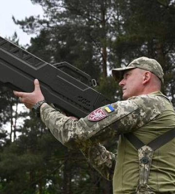 На Львівщині й Прикарпатті оголосили тривогу через невідомі БпЛА