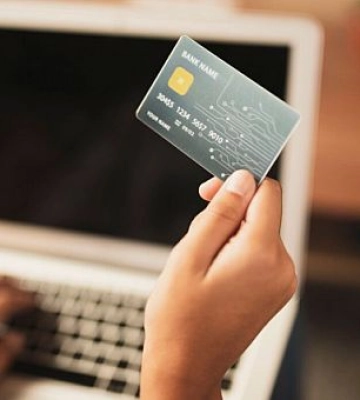 У жителя Криворожья мошенники украли 23 000 гривен