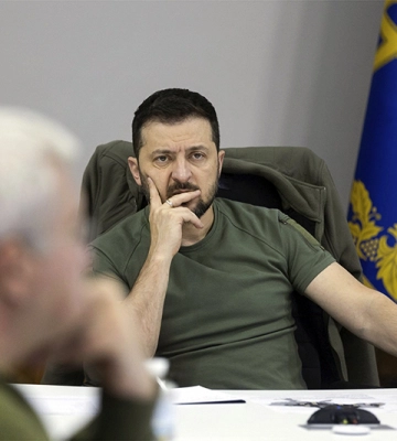 Часть союзников Украины рассматривает завершение войны переговорами в 2025 году, – Bloomberg