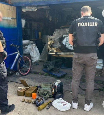 В Киеве ликвидировали канал сбыта оружия и взрывчатки на 1,7 миллиона гривен