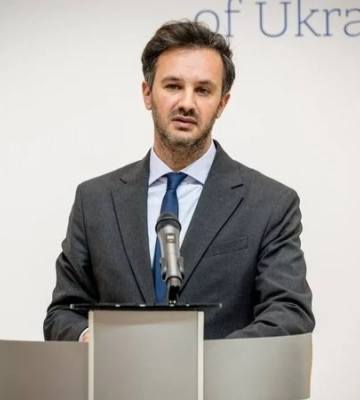 У МЗС після перестановок у Єврокомісії не очікують змін у політиці щодо України
