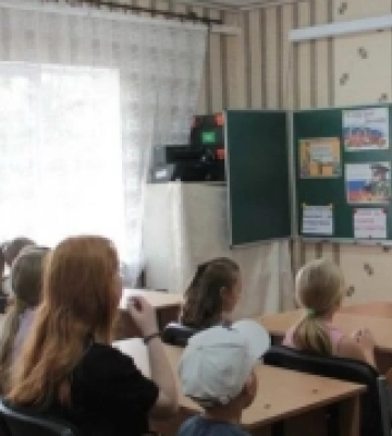 Російські окупанти на Херсонщині регулярно промивають мізки дітям: що таке «разговори о важном»
