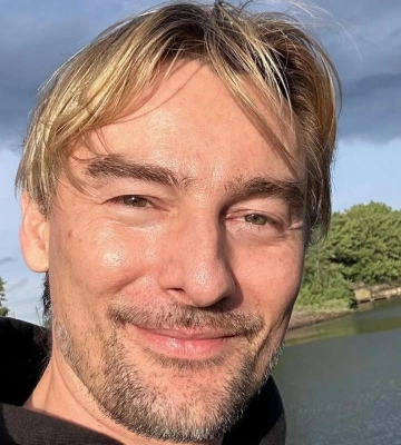 Алан Бадоев впервые за долгое время показал 19-летнюю дочь и рассказал о ее обучении Алан Бадоев впервые за долгое время показал 19-летнюю дочь и рассказал о ее обучении