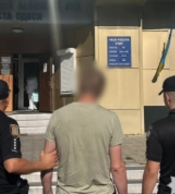 Затримали двох жителів Дніпра, які відправляли в Одесу вибухові пристрої
