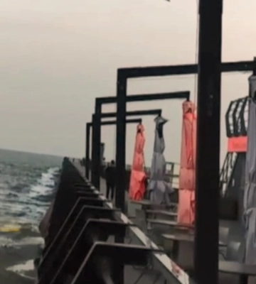 Повлиял Крымский мост: в Мариуполе зафиксировали морскую &quot;аномалию&quot; 