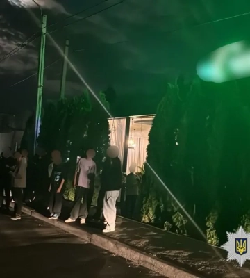 Під Києвом сталася бійка зі стріляниною біля ресторану