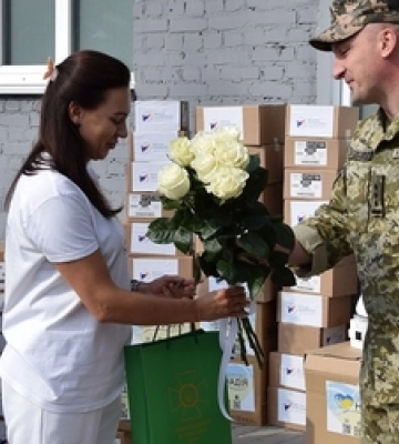 Волинські прикордонники отримали від благодійників цінне медичне обладнання 