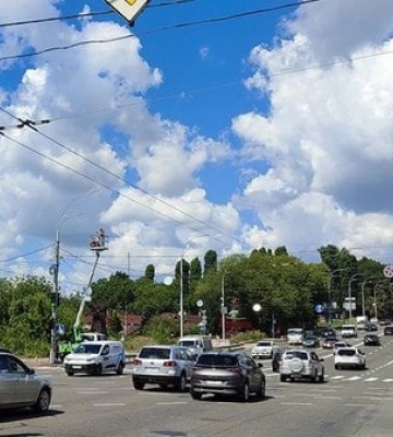 Аби забезпечити роботу світлофорів у Києві під час відключення світла треба 2-4 млрд грн, - міськрада