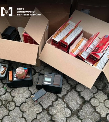 На Закарпатті припинили незаконне виробництво сигарет
