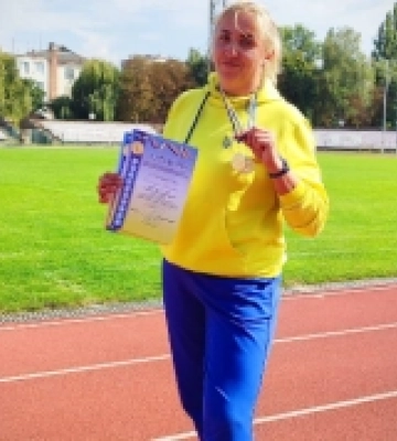 Спортсменка з Рівненщини виборола дві нагороди легкоатлетичної першості Волинської області