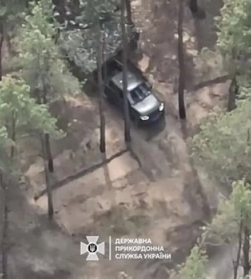 На Запорізькому напрямку прикордонники знищили дві автівки та пункт спостереження армії РФ