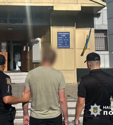 Затримали двох жителів Дніпра, які відправляли в Одесу вибухові пристрої