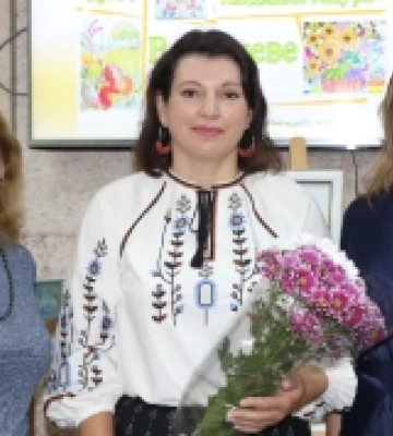 У миколаївській бібліотеці відкрили виставку майстрині Людмили Гацури