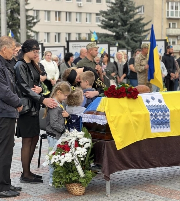 Загинув у Курській області: у Рівному попрощалися з військовим Дмитром Гордійчуком