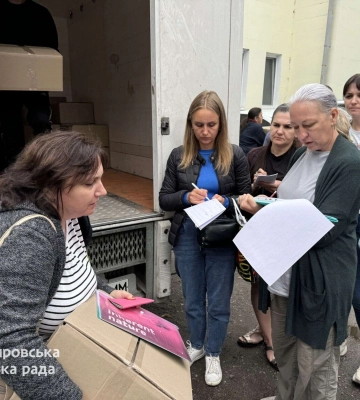 У Дніпрі вимушені переселенці щомісячно отримують безкоштовні набори продуктів харчування