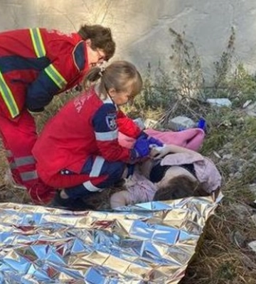 В Харьковской области 10-летняя девочка упала с третьего этажа недостроя