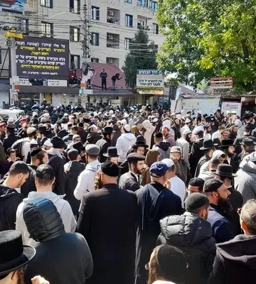 Паломники из Израиля готовятся приехать в Умань на праздник Рош-га-Шана, несмотря на войну Паломники из Израиля готовятся приехать в Умань на праздник Рош-га-Шана, несмотря на войну