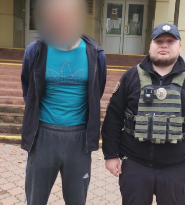 В Одесі затримали чоловіка, який вчиняв грабежі та розбої