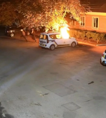 На Одещині затримано двох молодиків, які на замовлення «куратора» підпалили поліцейський автомобіль (ВІДЕО)