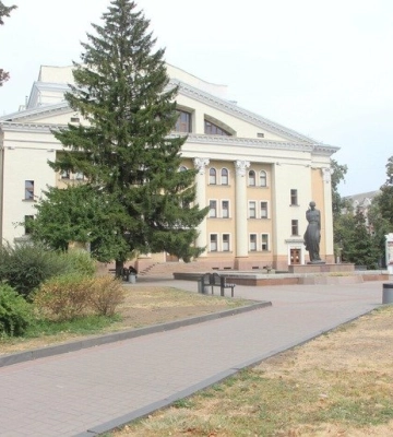 У Полтаві почала прокидатися осінь: якою буде погода у місті сьогодні