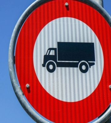 У Дніпрі планують змінити правила заборони руху вантажівок на чотирьох вулицях