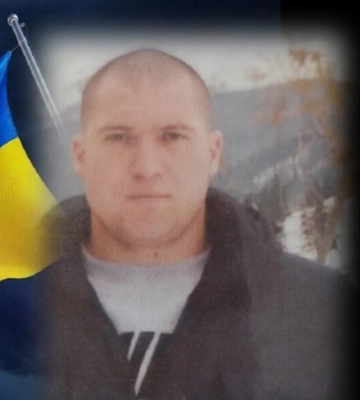 Громада Білгород-Дністровського району проститься із захисником, який загинув майже два з половиною роки тому в Маріуполі