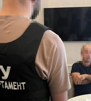 Допомогали РФ відновлювати НПЗ після атак українських дронів: викрито керівництво українського проєктного інституту