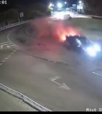 Летів на шаленій швидкості: показали відео ДТП на Набережній у Луцьку