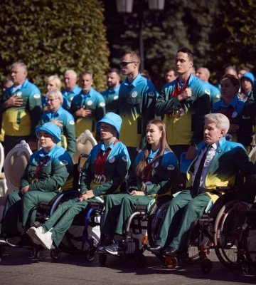 Глава держави вручив відзнаки паралімпійцям із Полтавщини