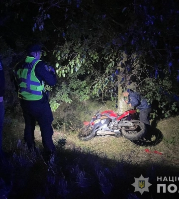 На Одещині біля траси виявили тіло 17-річного хлопця, - ФОТО