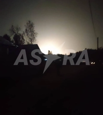 Після дронової атаки на складах боєприпасів у двох областях рф повідомляють про пожежі і детонацію, вибухи чули і в Криму