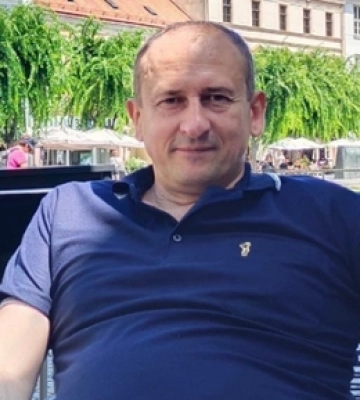 Внаслідок хвороби помер депутат Нововолинської міської ради Володимир Власюк