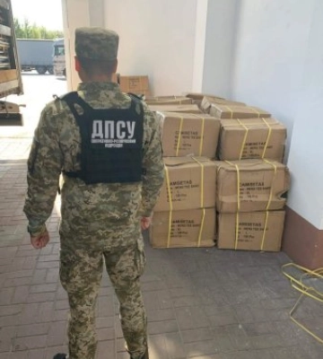 Товар під виглядом гуманітарної допомоги виявили на кордоні