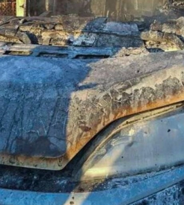 Біля Львова згорів вантажний мікроавтобус
