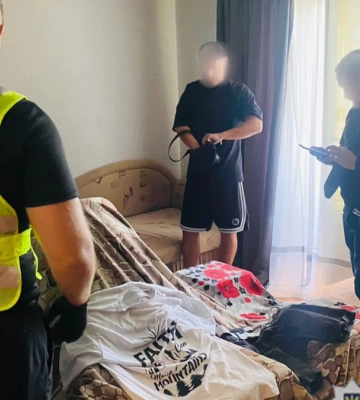 Поліцейські затримали франківця, який напередодні підрізав товариша: відео