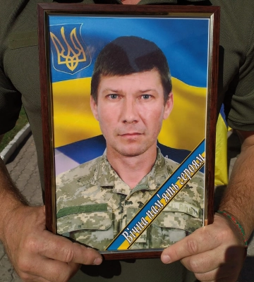 Роменська громада попрощалась із воїном-захисником Сергієм Гончаренком