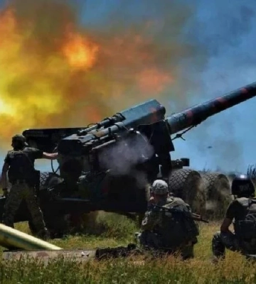 На окупованому лівобережжі Херсонщини ЗСУ уразили позиції армії РФ. ВІДЕО