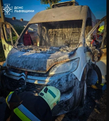 На Львівщині згорів автомобіль